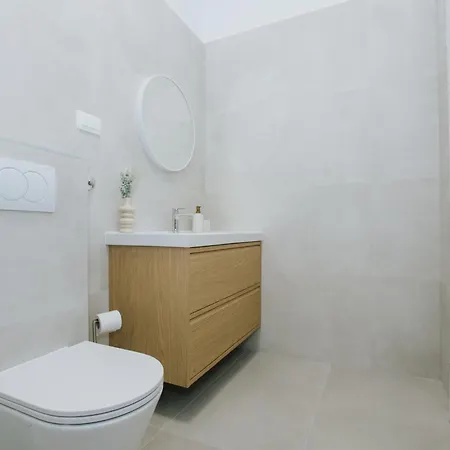 Vrlika 2* Trogir