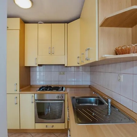 בית הארחה Vrlika טרוגיר