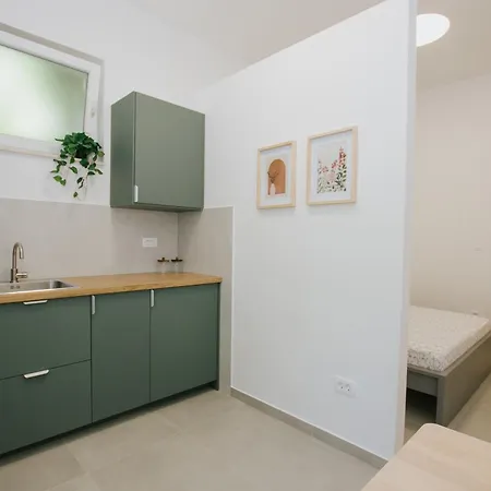 Vrlika 3* Τρογκίρ