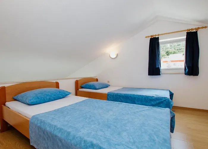 Vrlika 3* Trogir