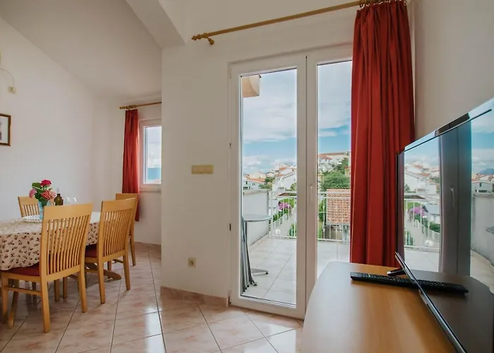 招待所 Vrlika 特罗吉尔