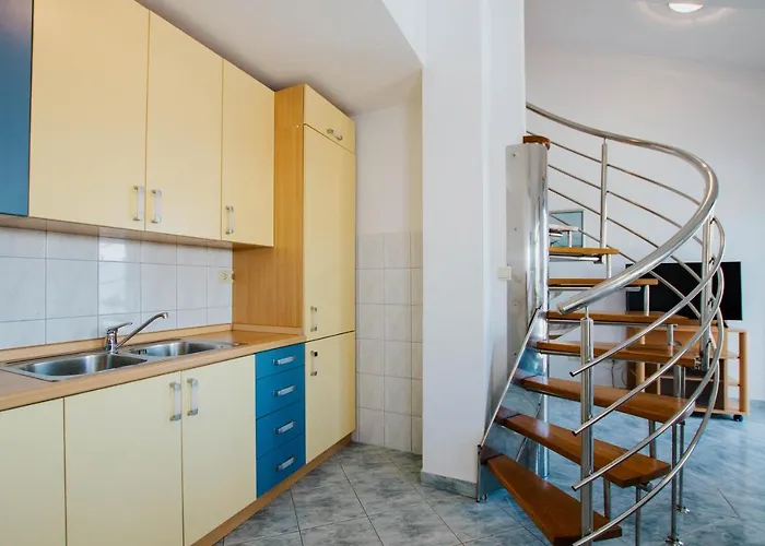 Vrlika 3* 特罗吉尔